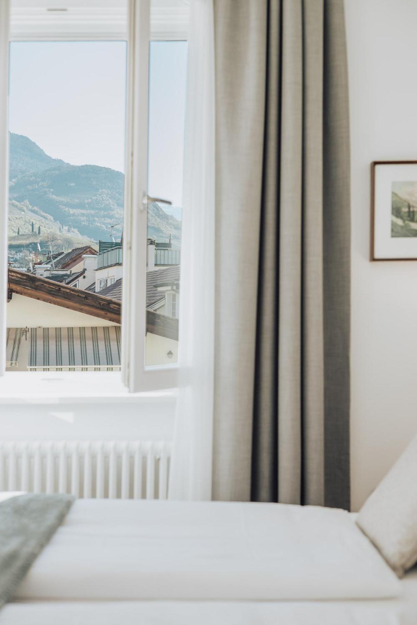 Feichter Hotel & Bistro Болзано Екстериор снимка