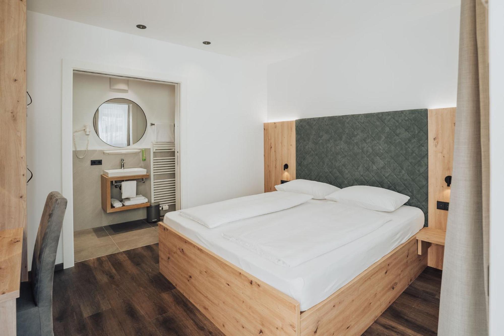 Feichter Hotel & Bistro Болзано Екстериор снимка